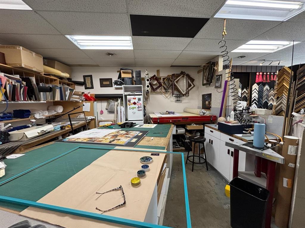 B 708 10Th Street, Brandon, MB