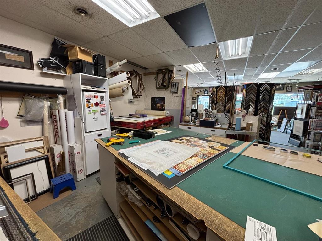 B 708 10Th Street, Brandon, MB