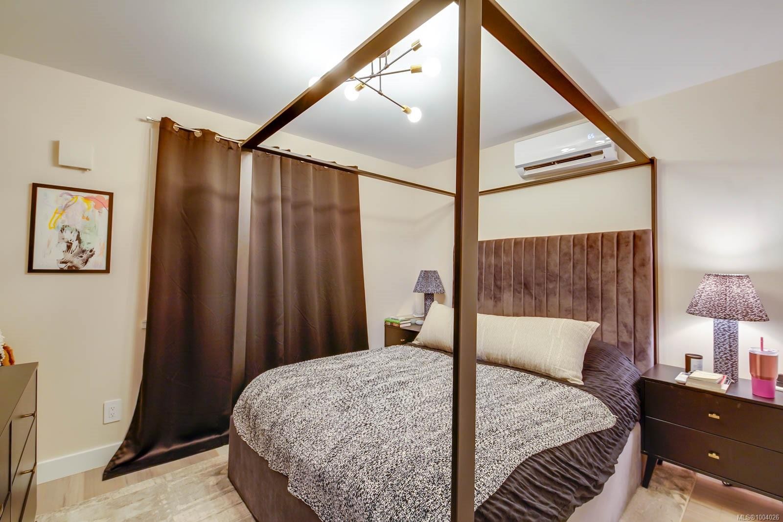 1-2623 5Th Ave, Port Alberni, BC - Indoor Photo Showing Bedroom