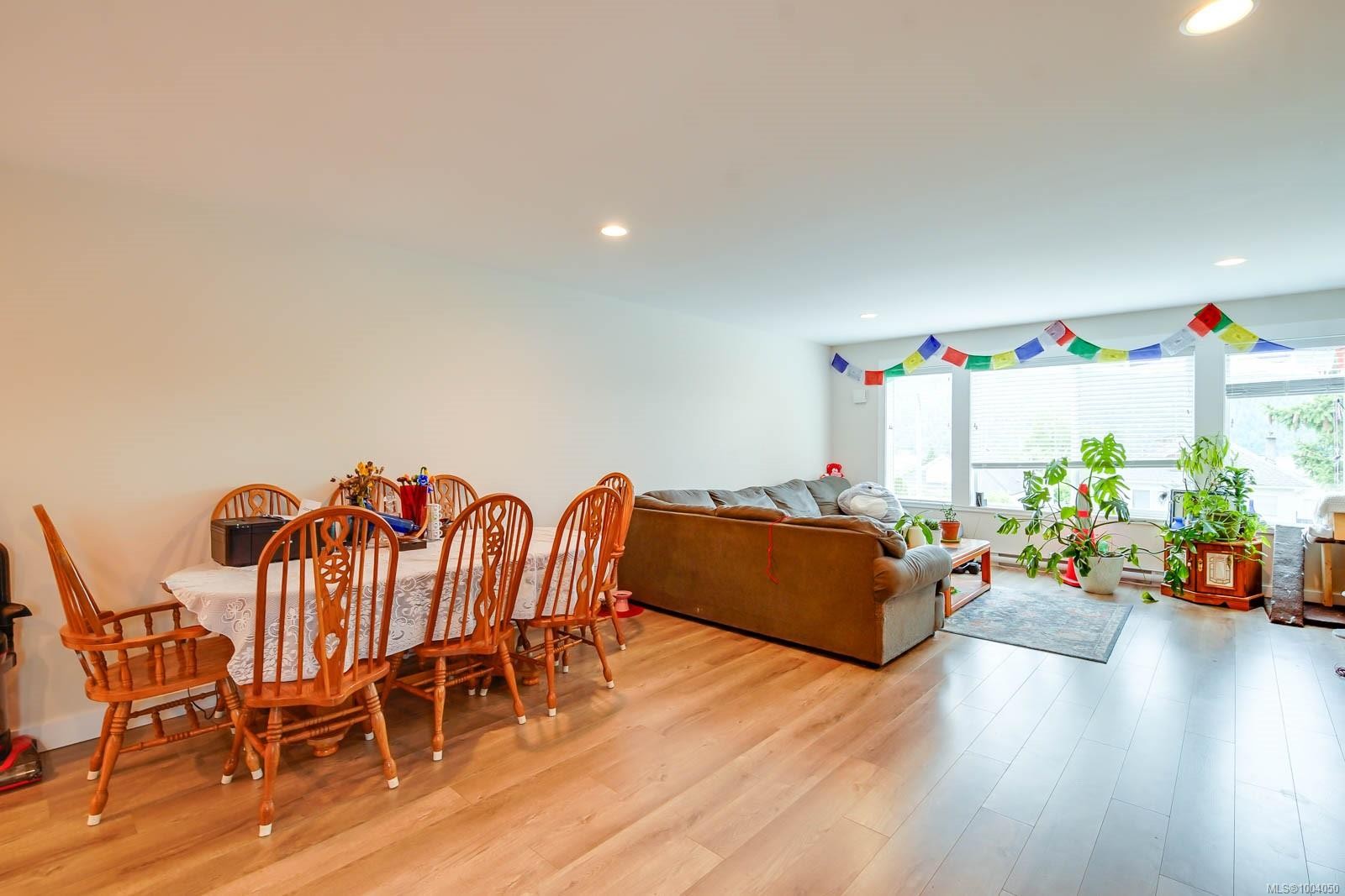 2-2623 5Th Ave, Port Alberni, BC - Indoor