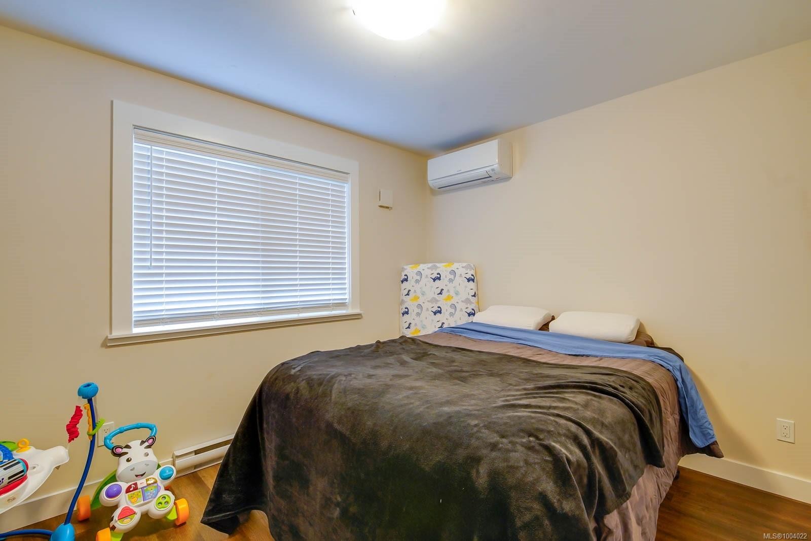 2615 5Th Ave, Port Alberni, BC - Indoor Photo Showing Bedroom
