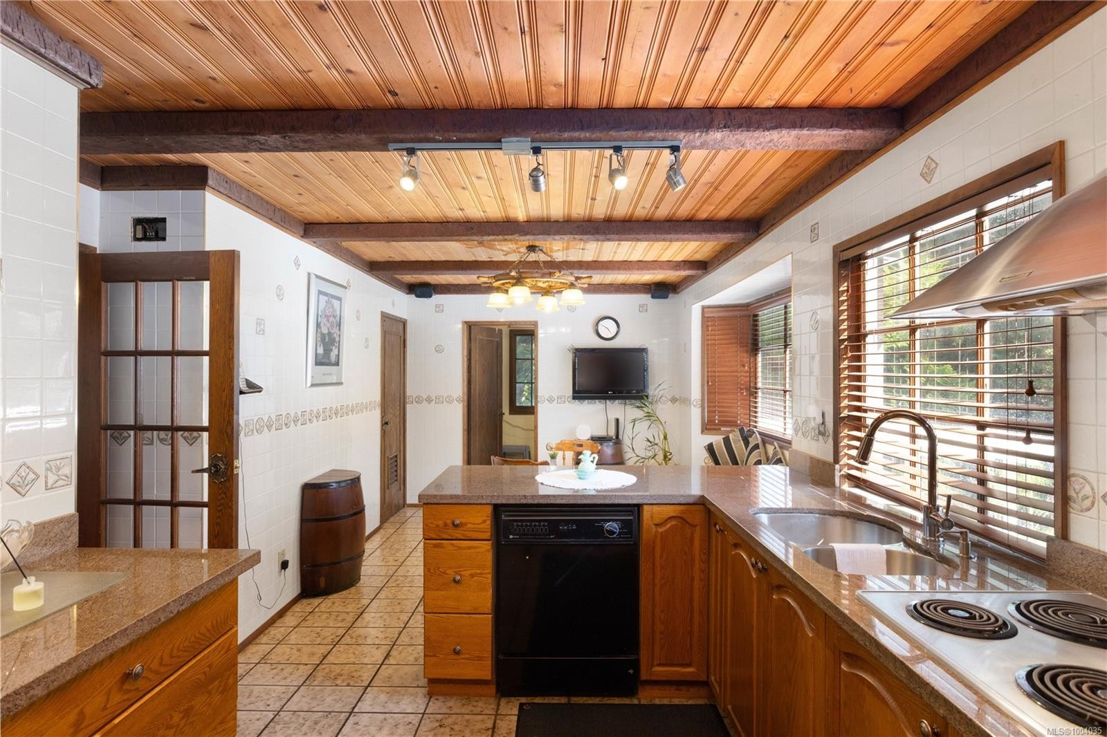 3460 Beach Dr, Oak Bay, BC