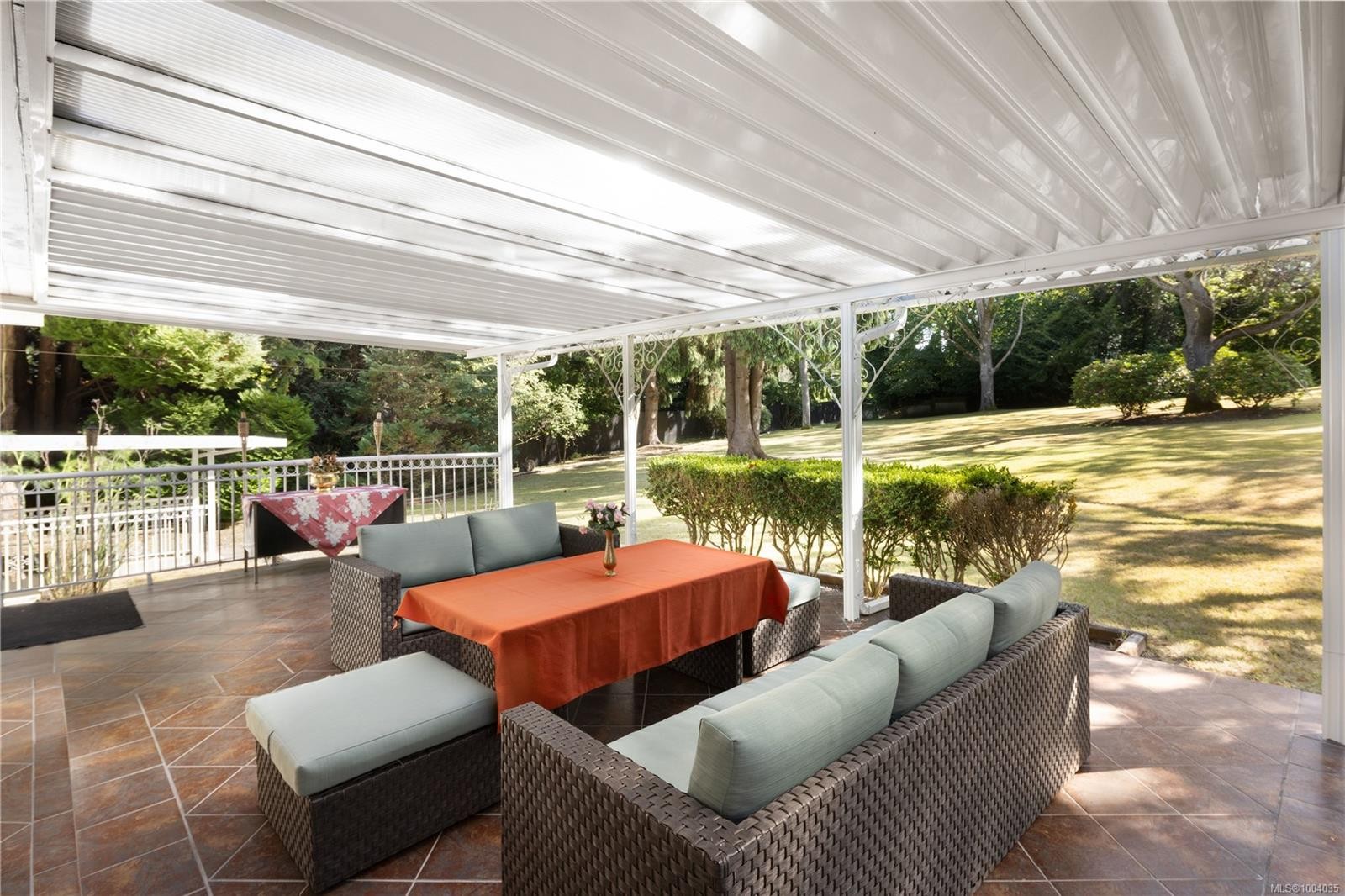 3460 Beach Dr, Oak Bay, BC