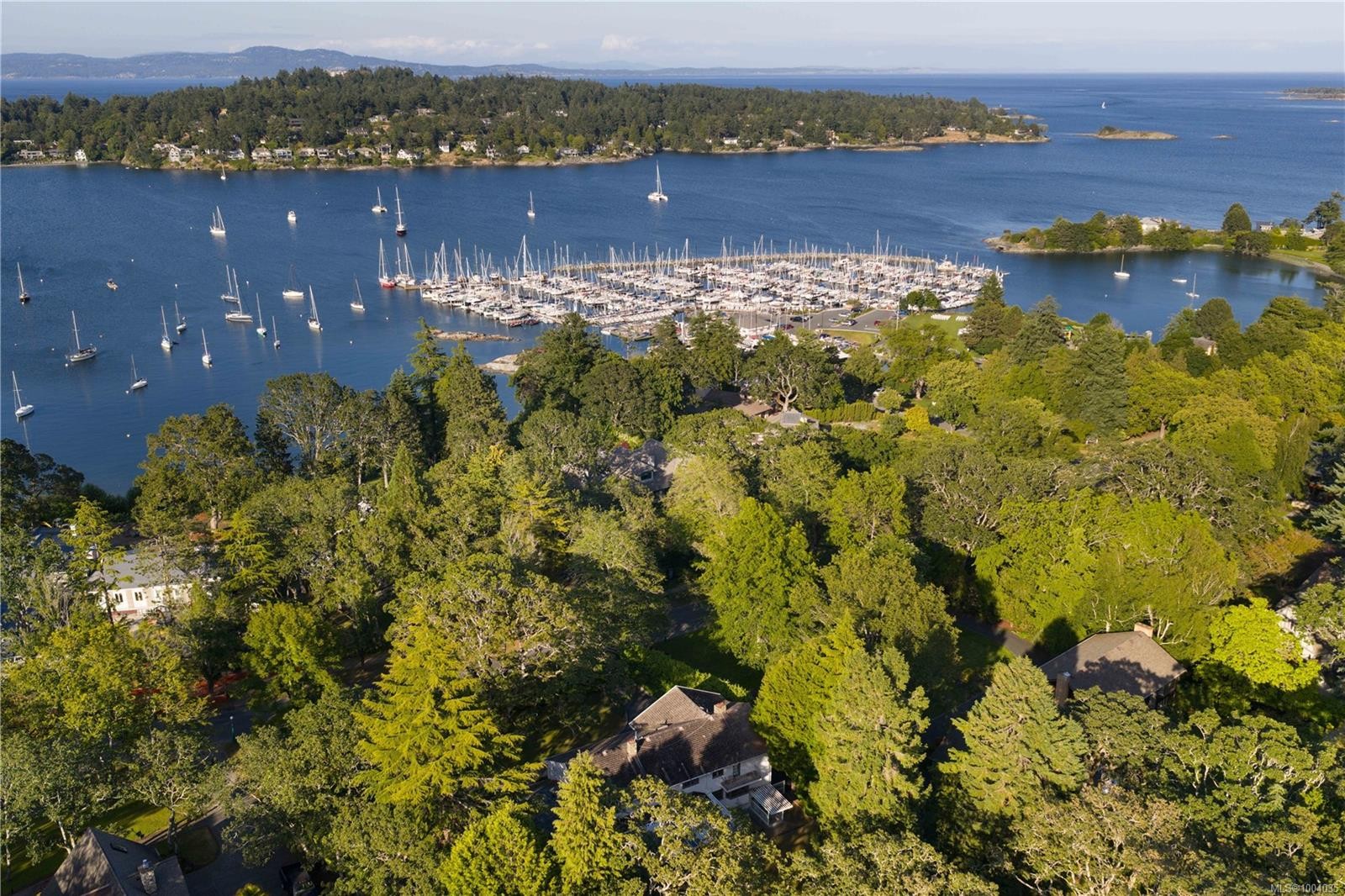 3460 Beach Dr, Oak Bay, BC