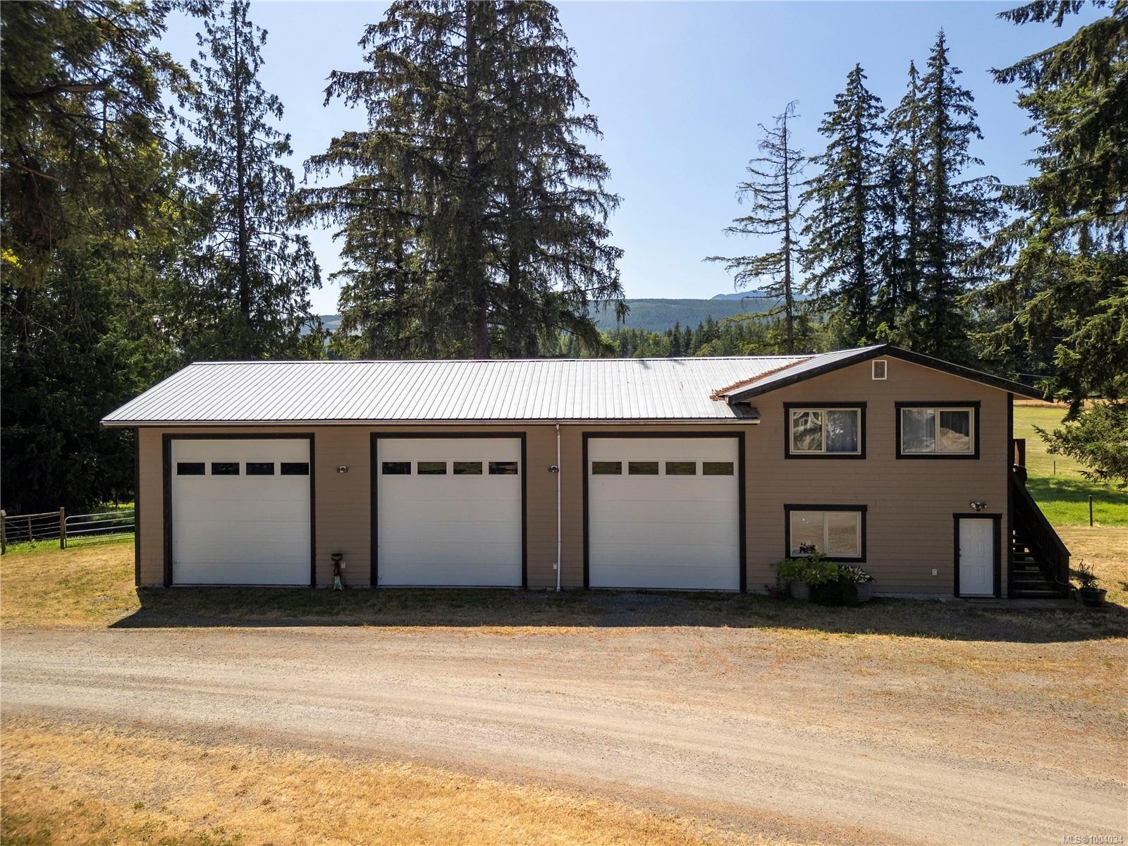 2332 Endall Rd, Black Creek, BC