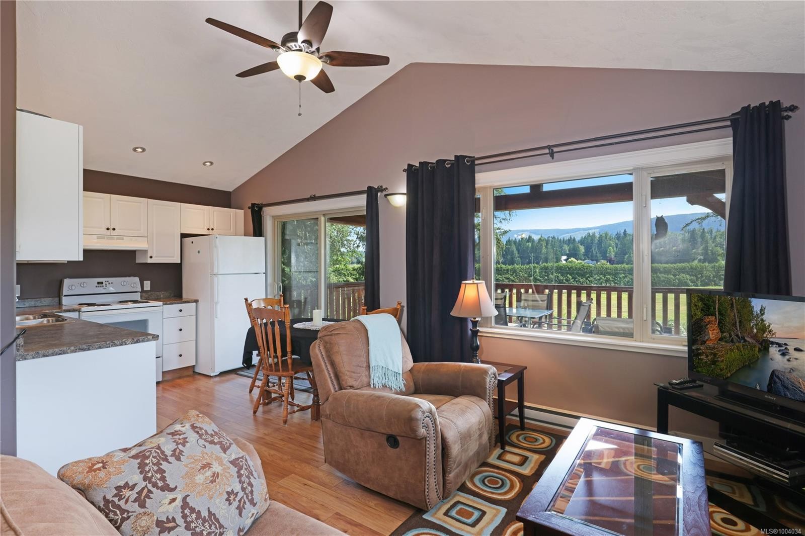 2332 Endall Rd, Black Creek, BC