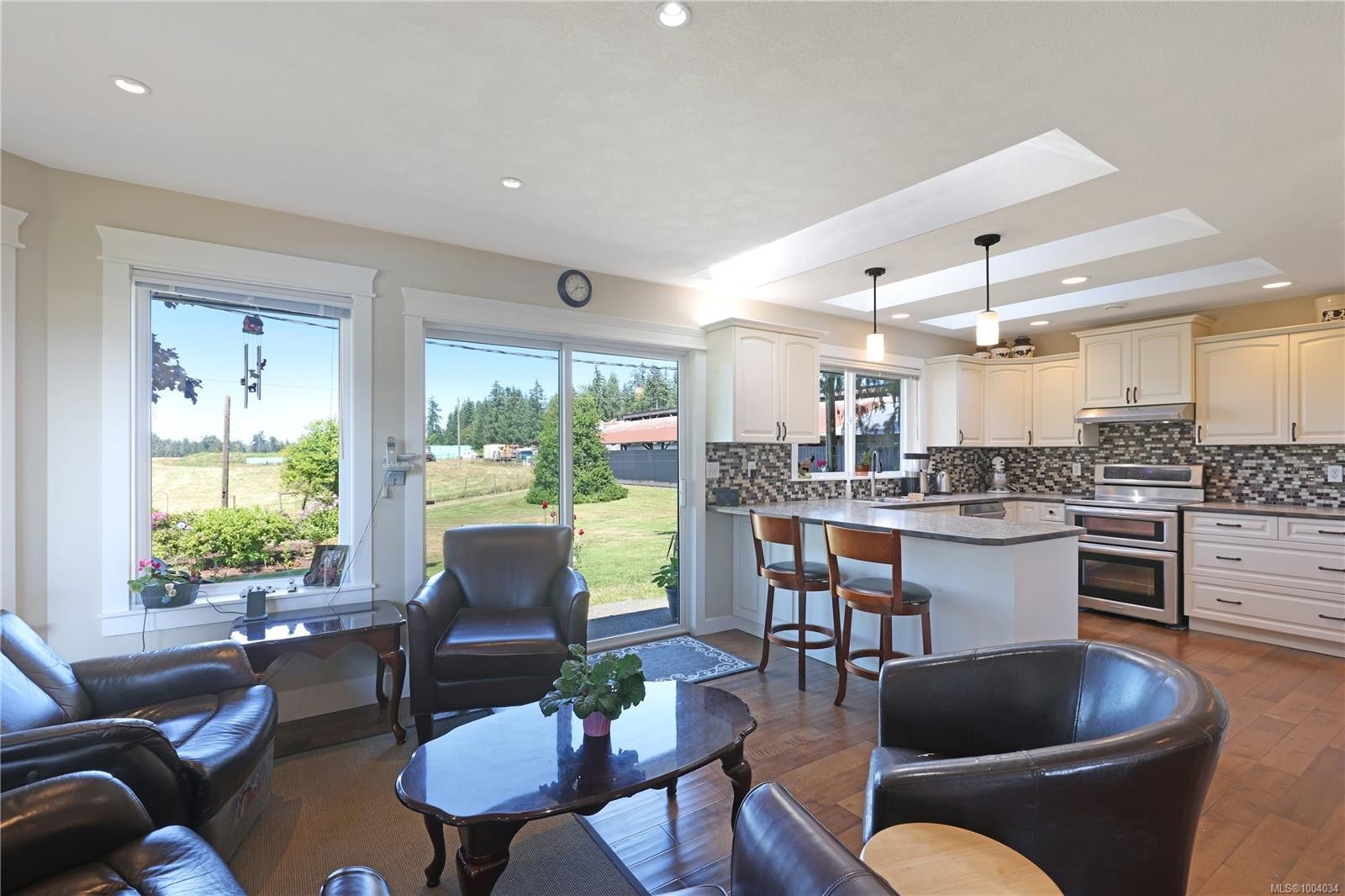 2332 Endall Rd, Black Creek, BC