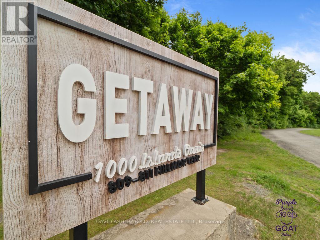 Welcome to The Getaway Income propertiues - 1,2,3,4,5 - 809-811 Hilmor Terrace S, Elizabethtown-Kitley, ON - Outdoor