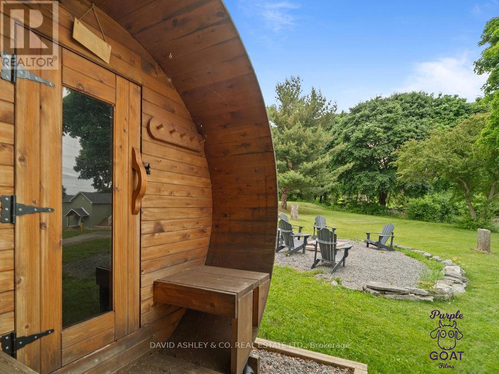 1,2,3,4,5 - 809-811 Hilmor Terrace S, Elizabethtown-Kitley, ON - Outdoor