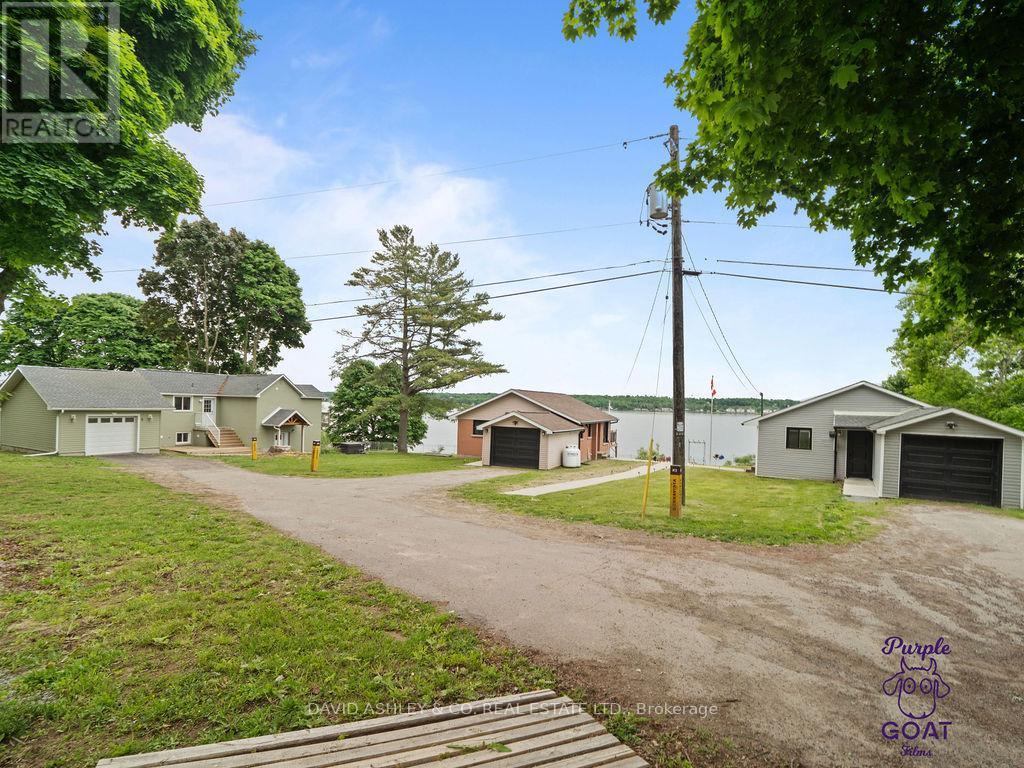 1,2,3,4,5 - 809-811 Hilmor Terrace S, Elizabethtown-Kitley, ON - Outdoor