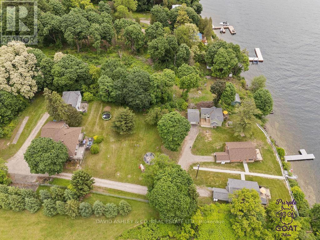 huge compound untis 1,2,3,4,5 - 1,2,3,4,5 - 809-811 Hilmor Terrace S, Elizabethtown-Kitley, ON - Outdoor With Body Of Water With View