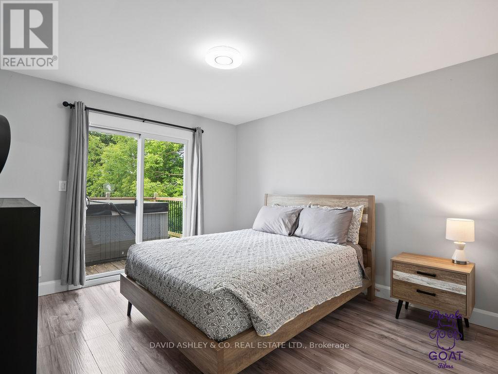 1,2,3,4,5 - 809-811 Hilmor Terrace S, Elizabethtown-Kitley, ON - Indoor Photo Showing Bedroom