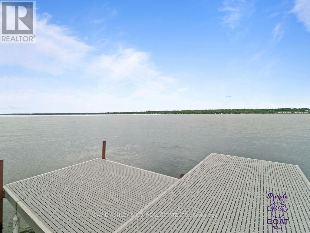 Do - 1,2,3,4,5 - 809-811 Hilmor Terrace S, Elizabethtown-Kitley, ON - Outdoor With Body Of Water With View