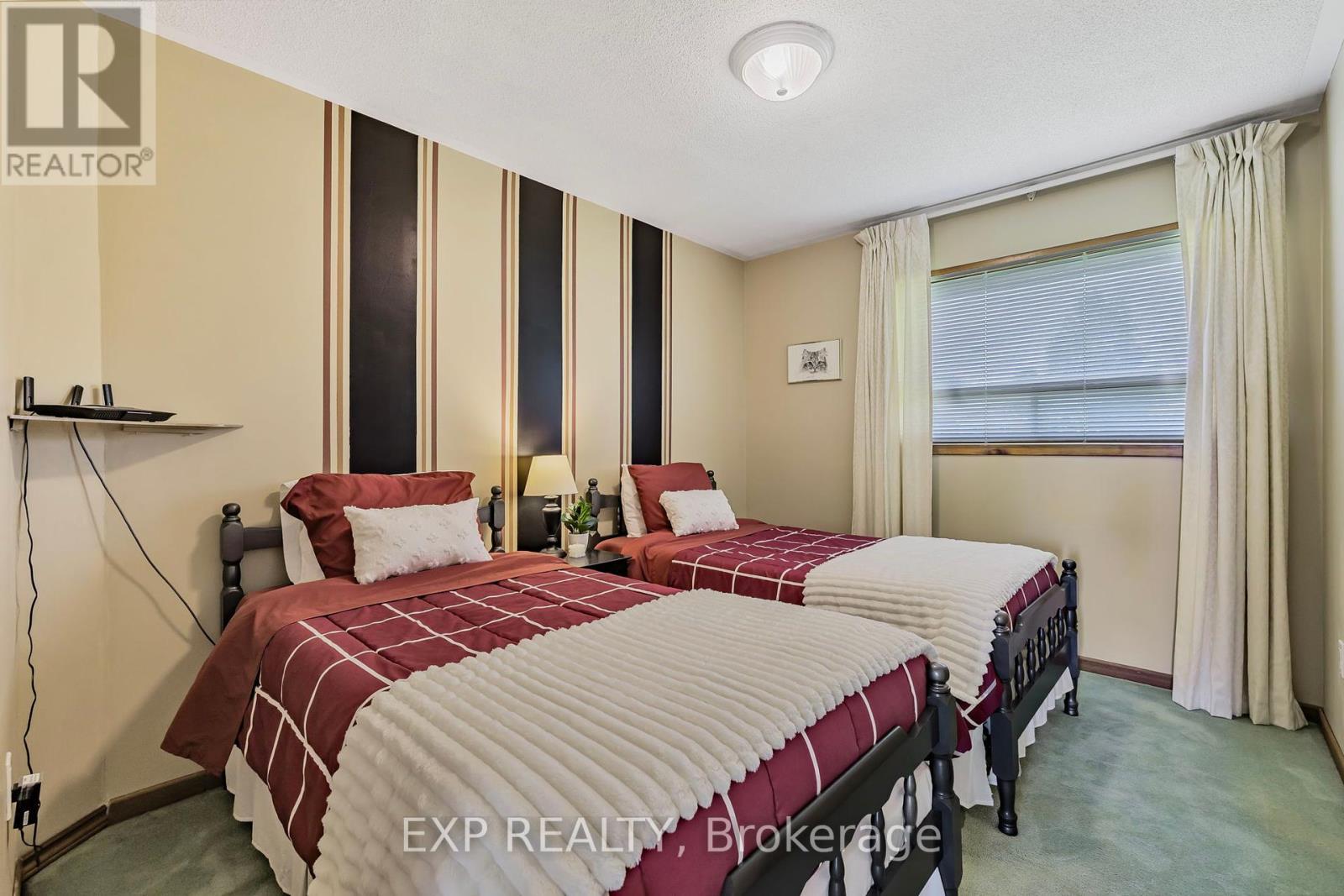 359 Aldred Drive, Scugog, ON - Indoor Photo Showing Bedroom