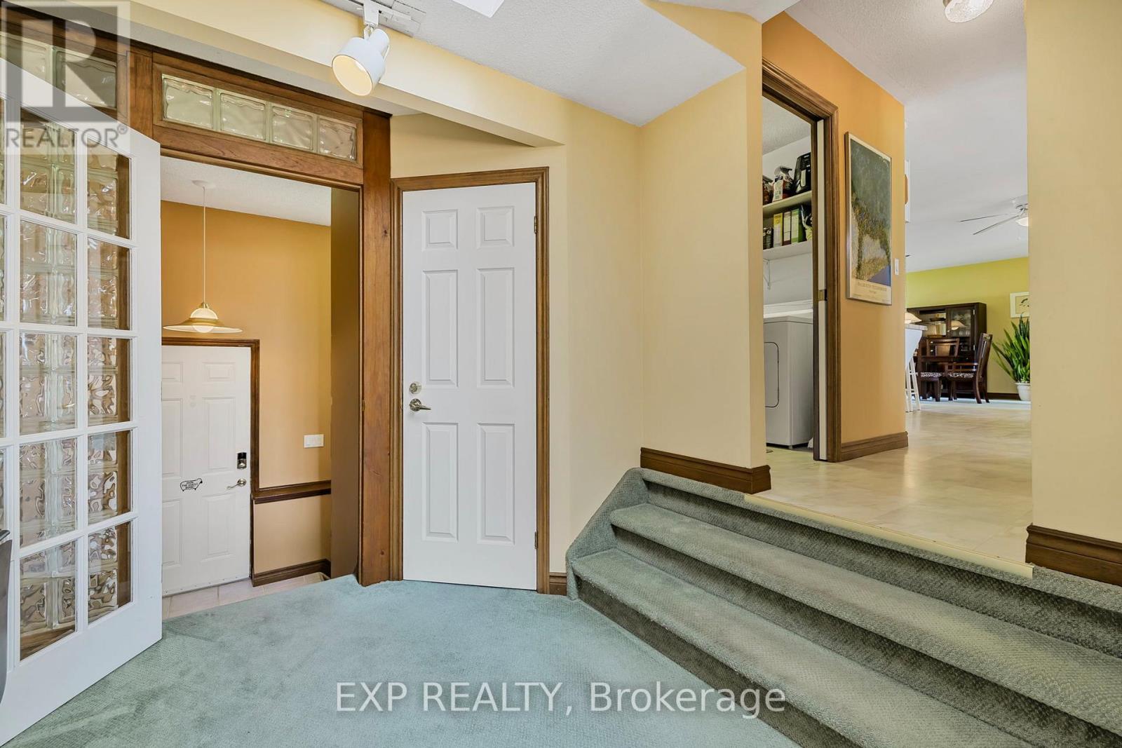 359 Aldred Drive, Scugog, ON - Photo Showing Other Room