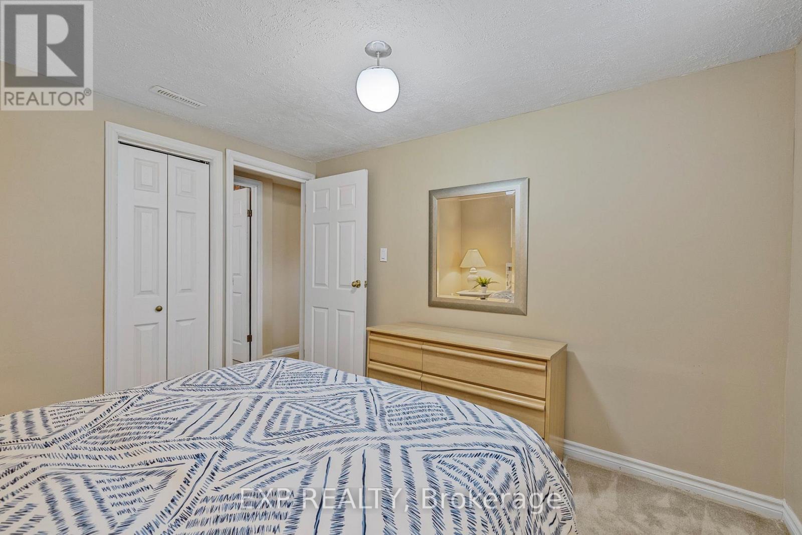 359 Aldred Drive, Scugog, ON - Indoor Photo Showing Bedroom