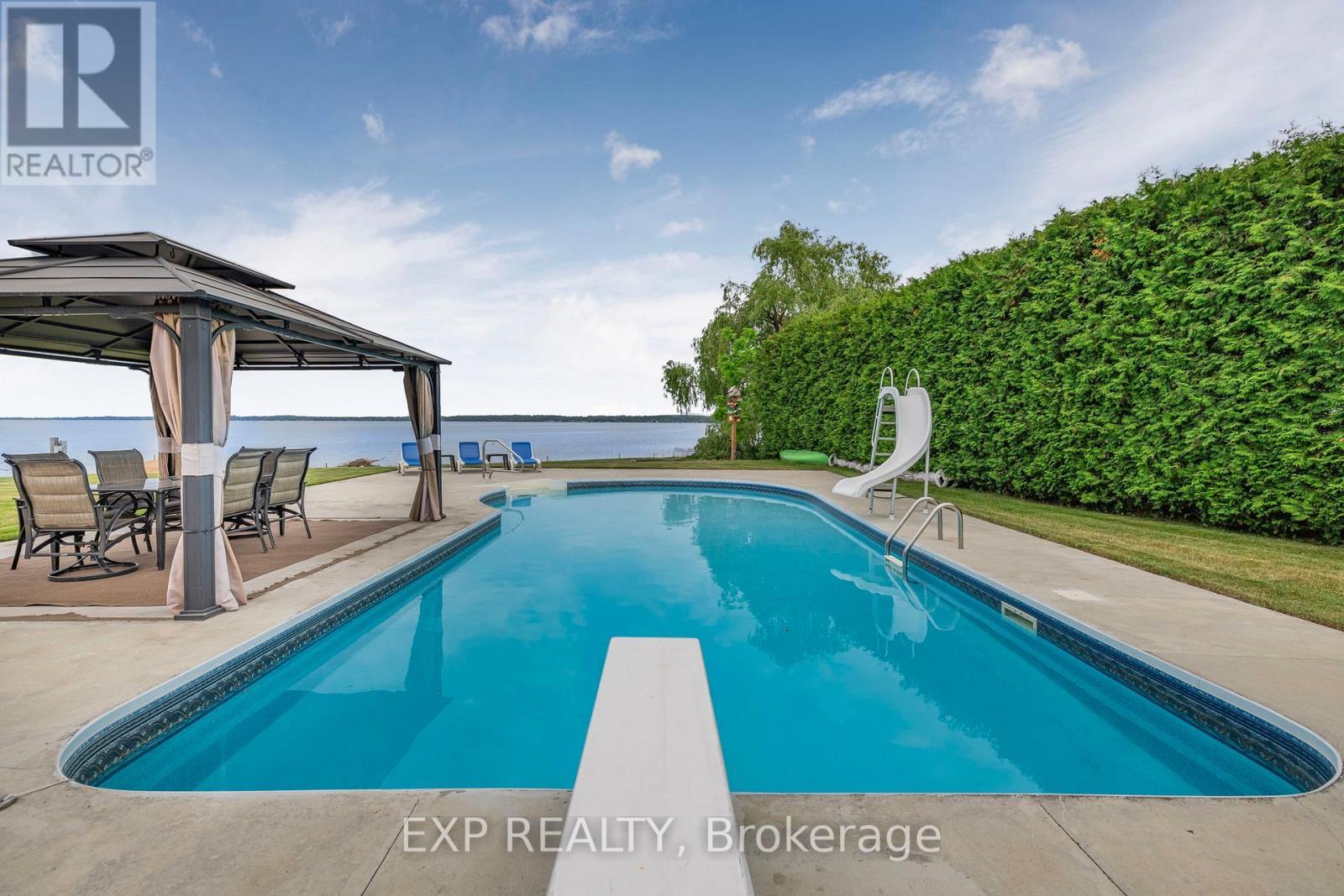 359 Aldred Drive, Scugog, ON - Outdoor With In Ground Pool