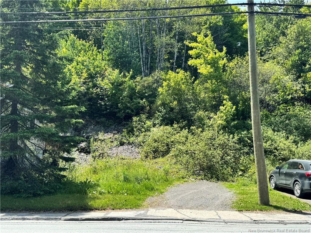 330 Canada Rd, Edmundston, NB