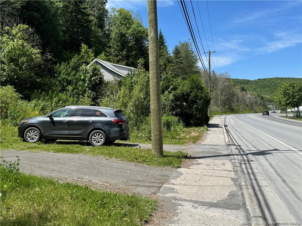 330 Canada Rd, Edmundston, NB