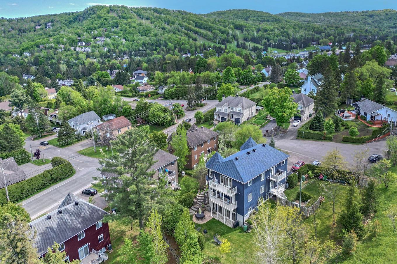 Photo aérienne - 17Z Av. Des Érables, Saint-Sauveur, QC - Outdoor With View