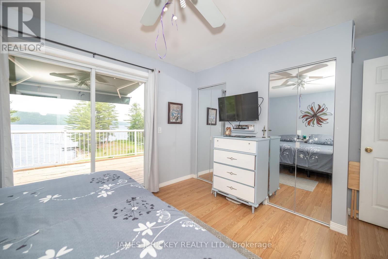 196 Loon Valley Lane, Head, Clara And Maria, ON - Indoor Photo Showing Bedroom