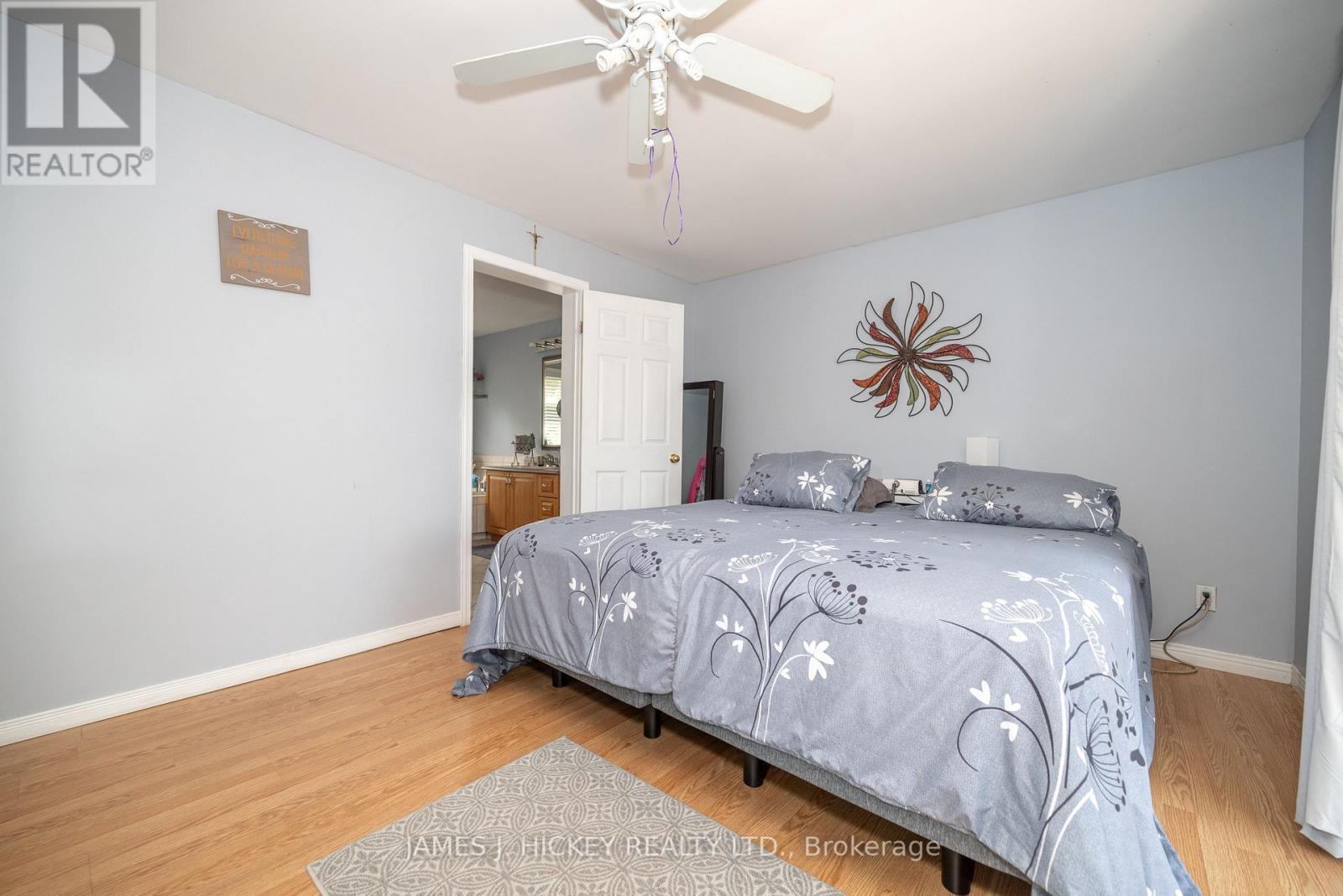 196 Loon Valley Lane, Head, Clara And Maria, ON - Indoor Photo Showing Bedroom