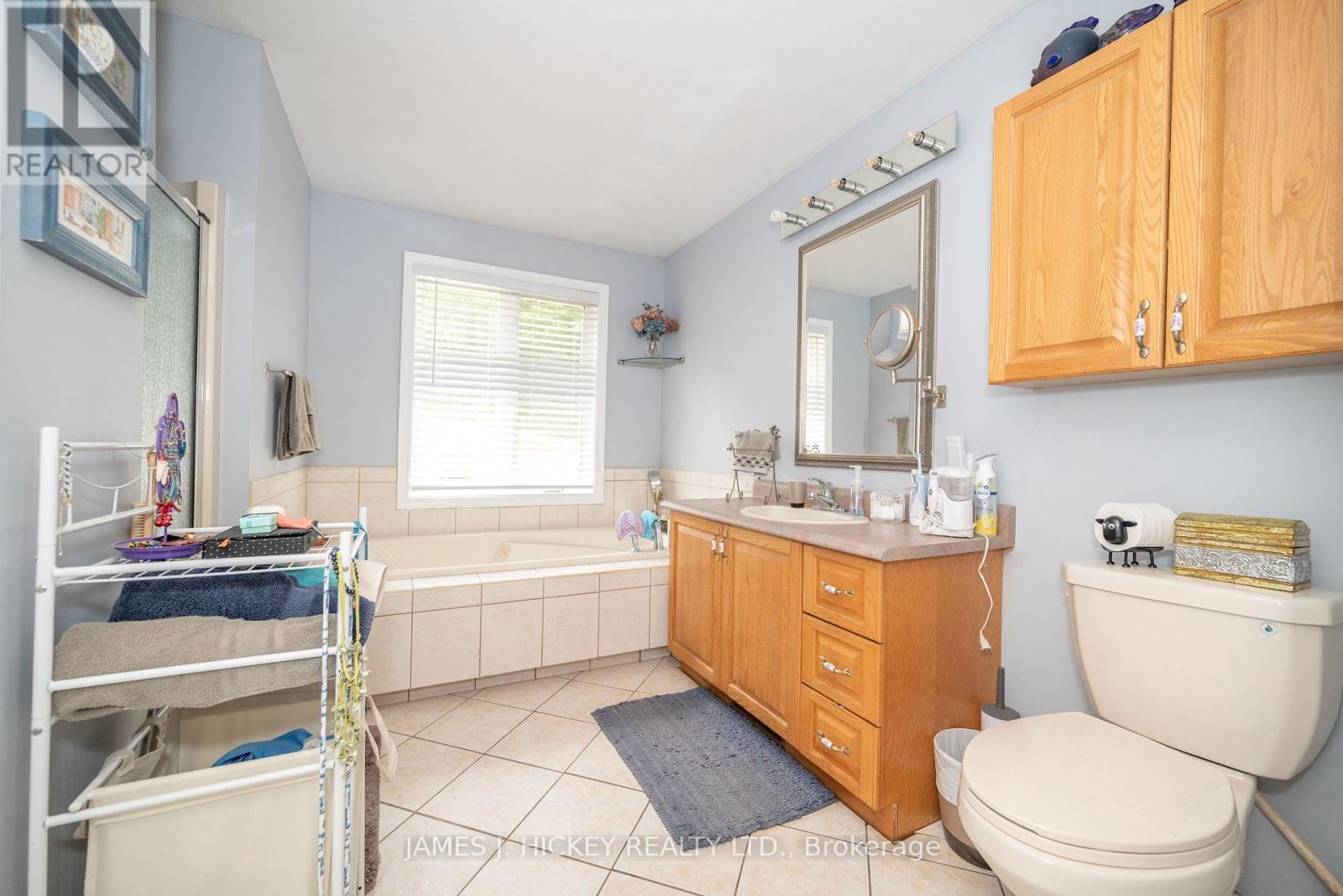 196 Loon Valley Lane, Head, Clara And Maria, ON - Indoor Photo Showing Bathroom