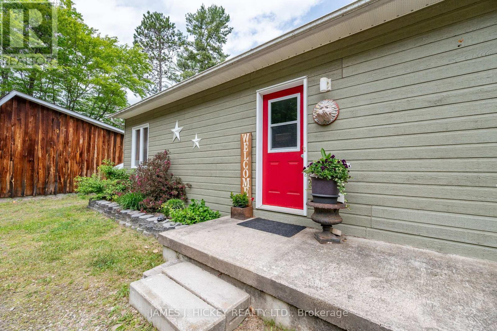 196 Loon Valley Lane, Head, Clara And Maria, ON - Outdoor With Exterior