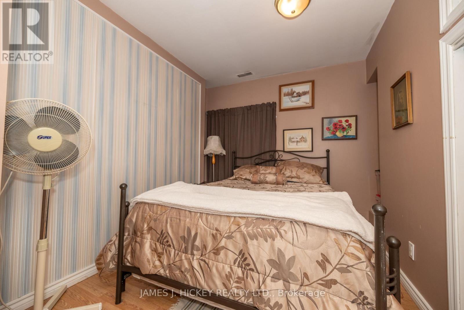 196 Loon Valley Lane, Head, Clara And Maria, ON - Indoor Photo Showing Bedroom