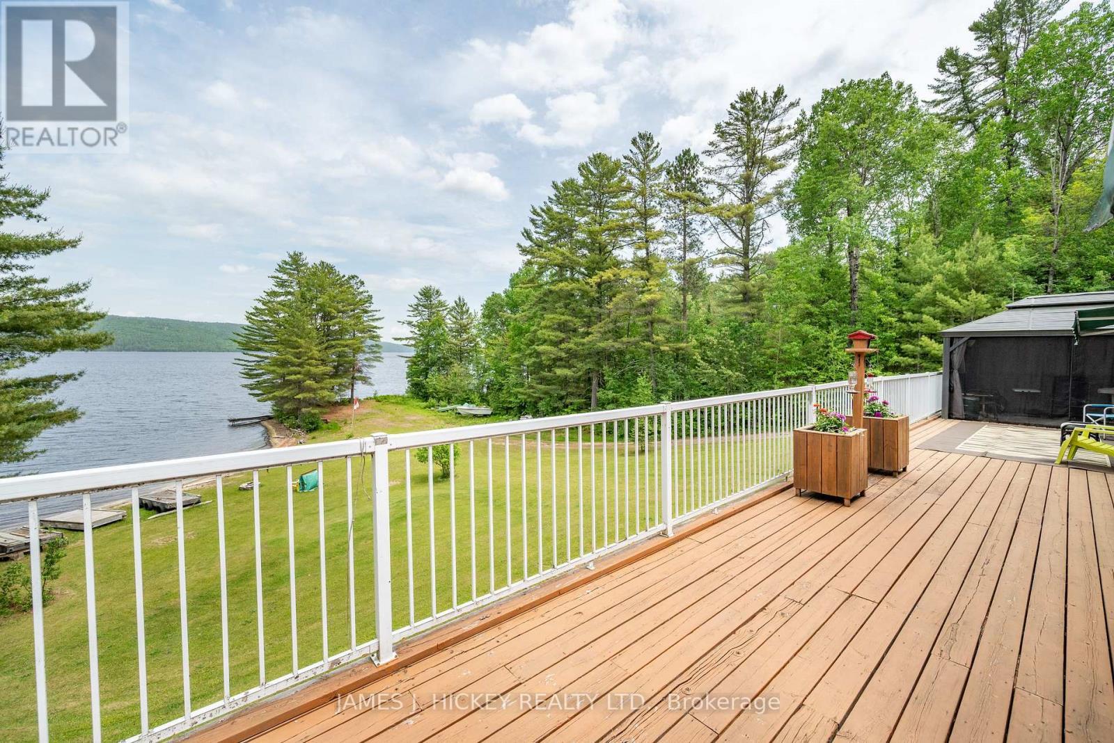 196 Loon Valley Lane, Head, Clara And Maria, ON - Outdoor With Deck Patio Veranda