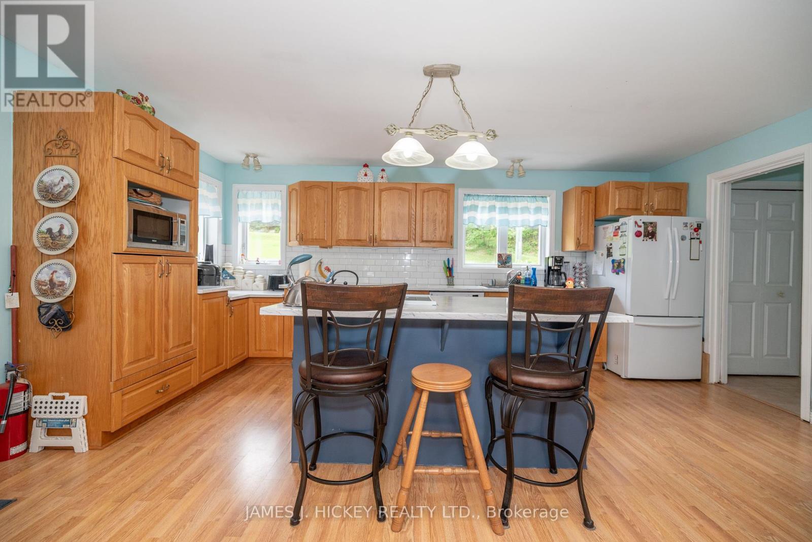 196 Loon Valley Lane, Head, Clara And Maria, ON - Indoor Photo Showing Kitchen