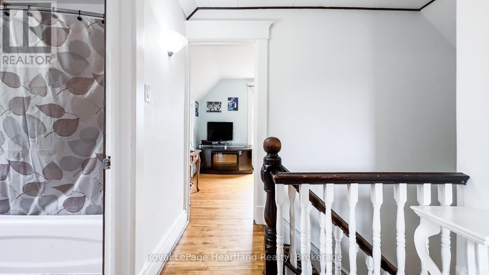 132 Elgin Avenue E, Goderich (Goderich (Town)), ON - Indoor Photo Showing Other Room