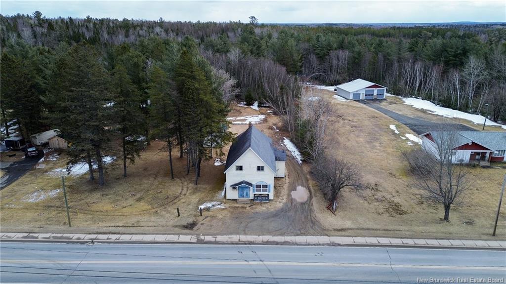 764 Pleasant Dr, Minto, NB