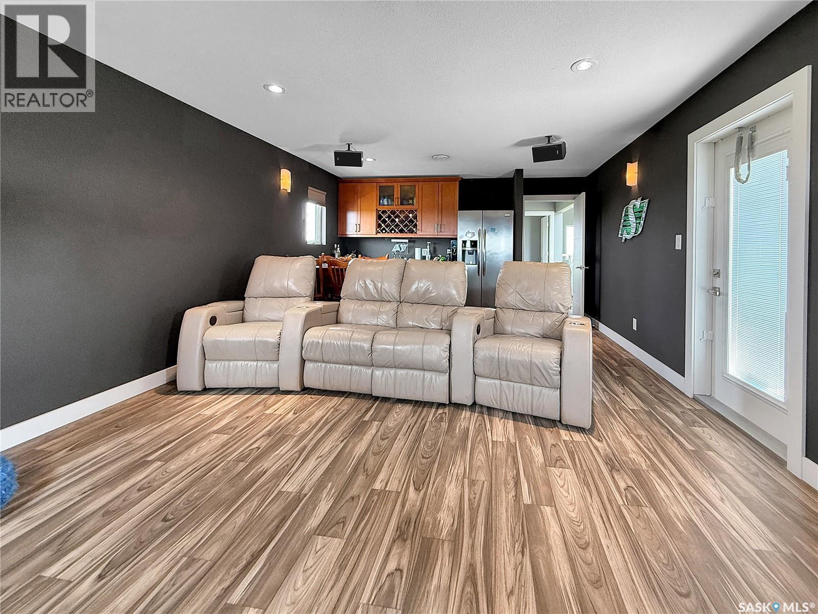 Hwy 13 Quarter, Brock Rm No. 64, SK - Indoor Photo Showing Living Room