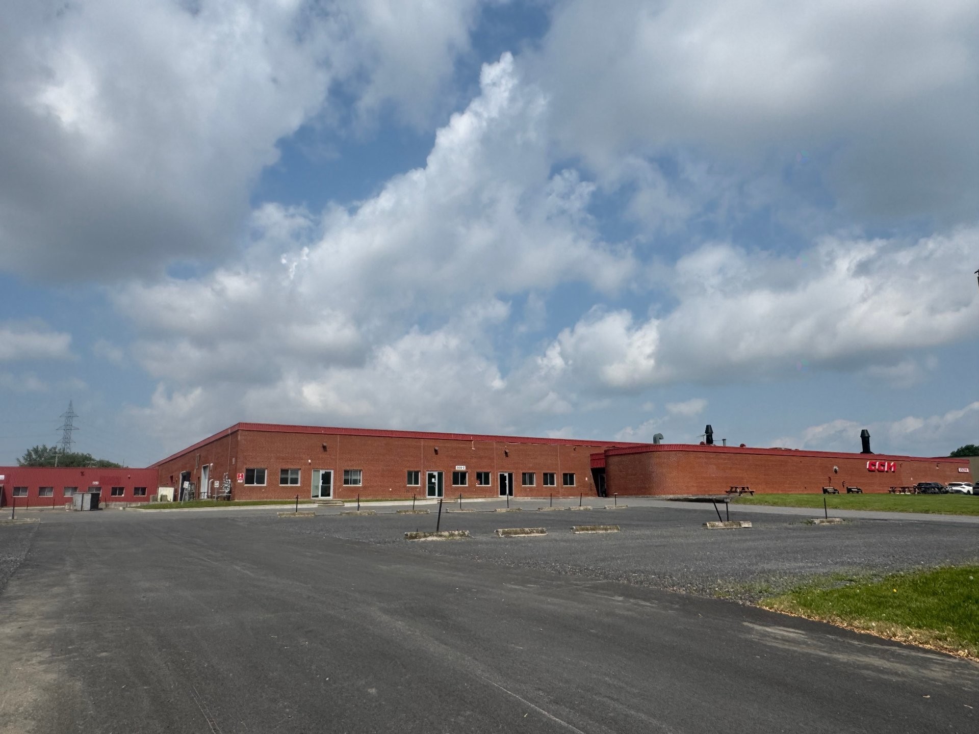 Exterior - K-600 Boul. Industriel, Saint-Jean-Sur-Richelieu, QC - Outdoor