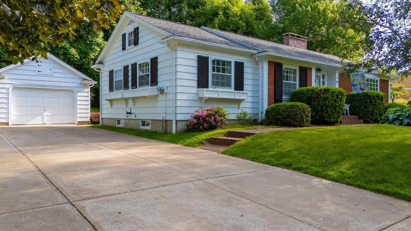 32 Fielding Avenue, Kentville, NS