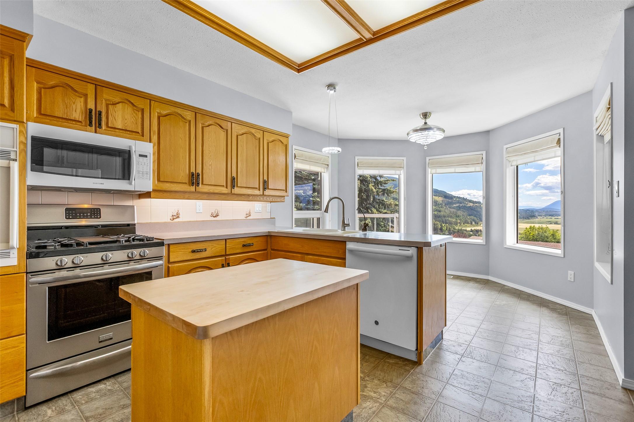 1061 Westview Road, Creston, BC