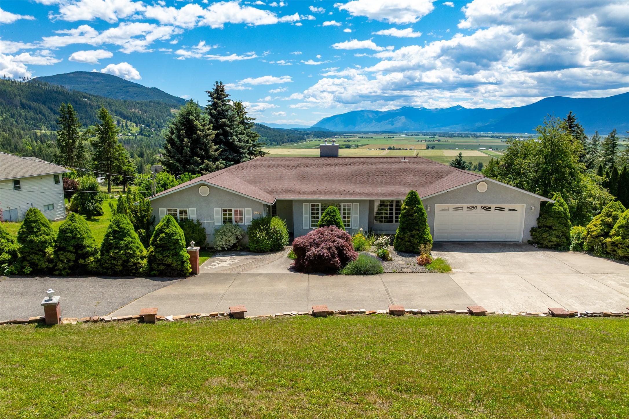 1061 Westview Road, Creston, BC