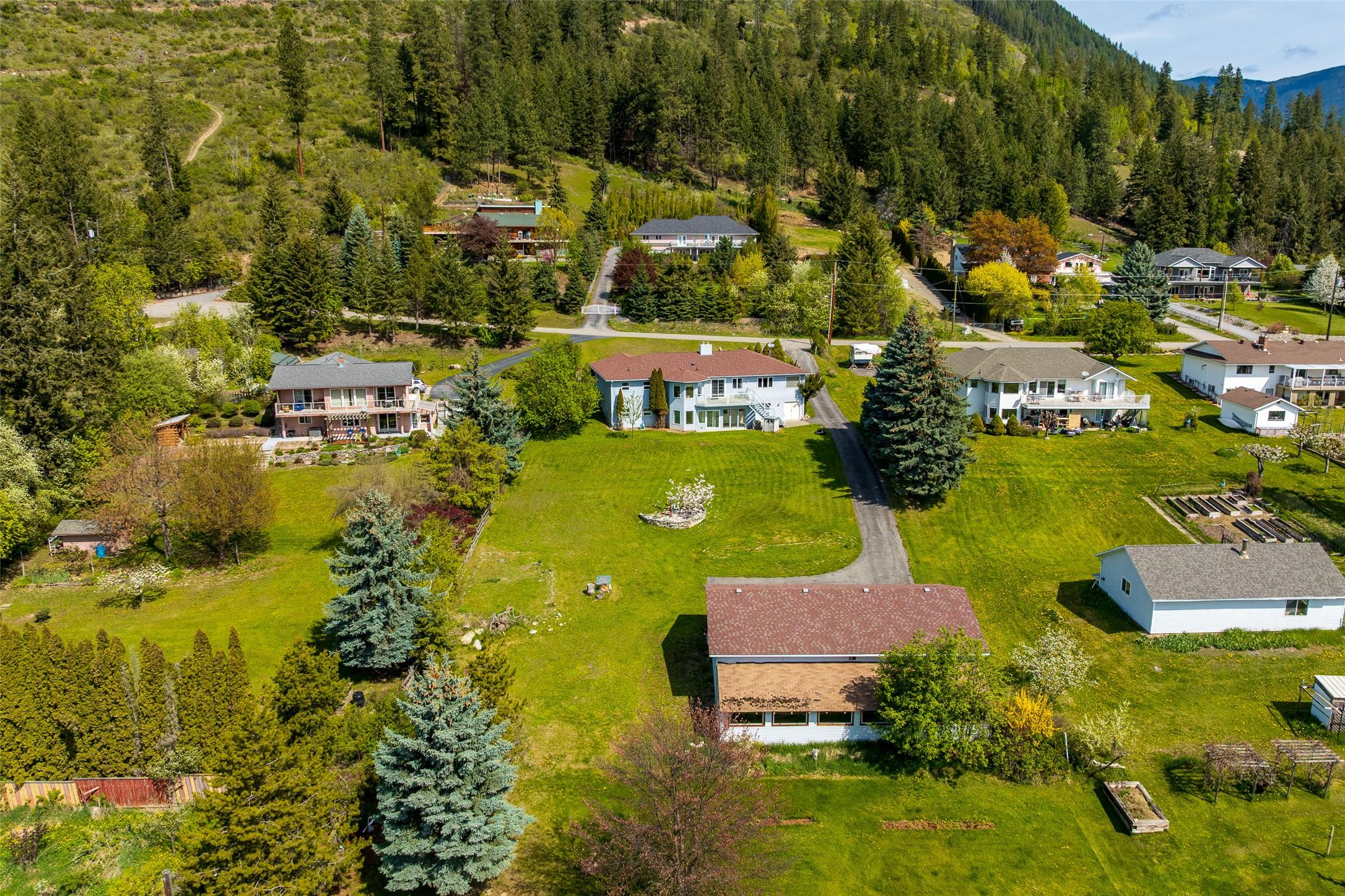 1061 Westview Road, Creston, BC