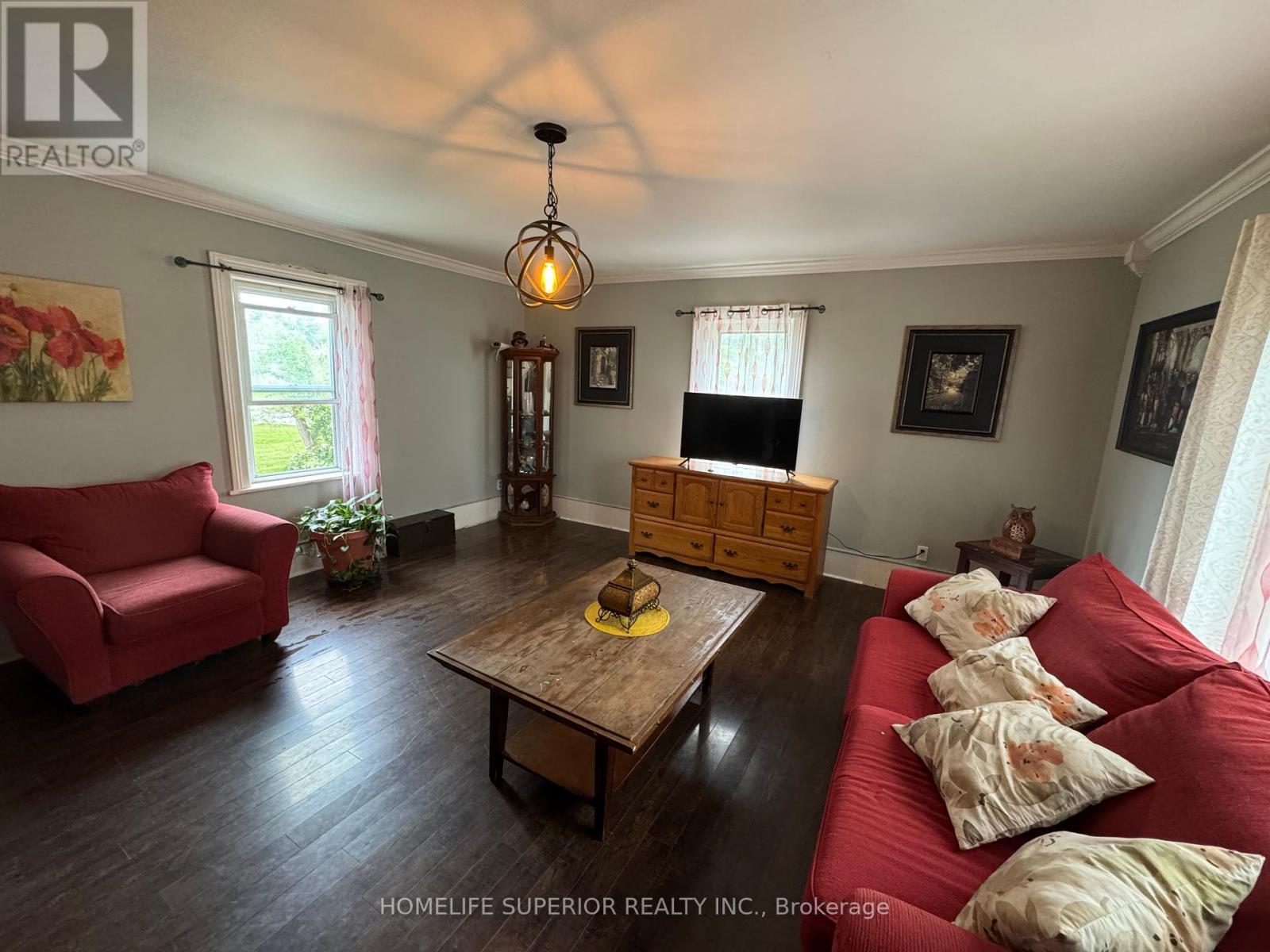 5404 Stirling Marmora Road, Stirling-Rawdon (Stirling Ward), ON - Indoor Photo Showing Living Room