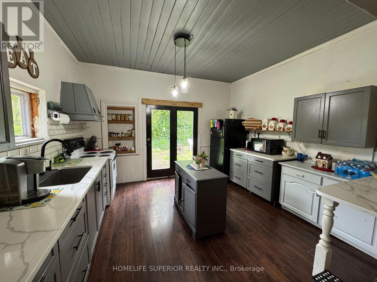 5404 Stirling Marmora Road, Stirling-Rawdon (Stirling Ward), ON - Indoor Photo Showing Kitchen