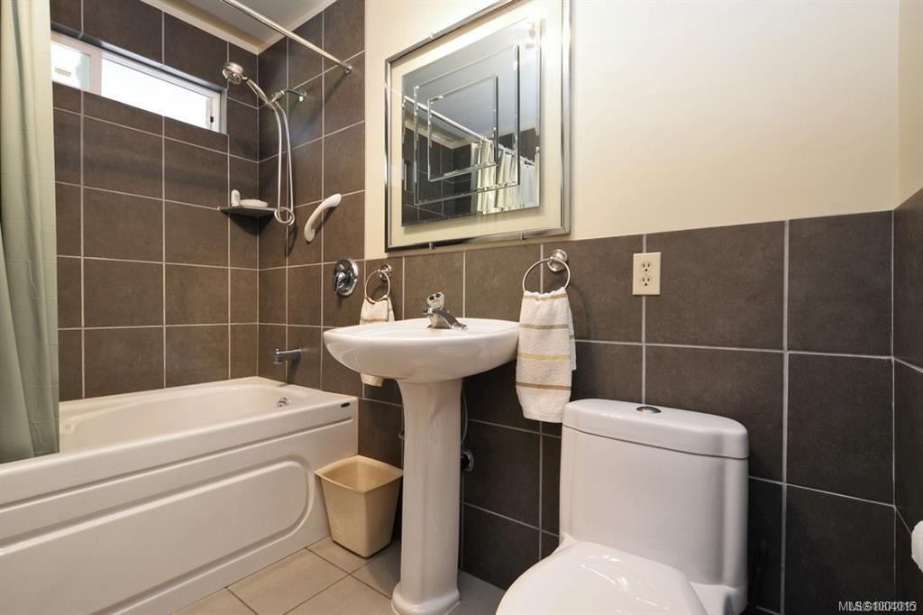 1550 Robson Lane Sw, Cowichan Bay, BC