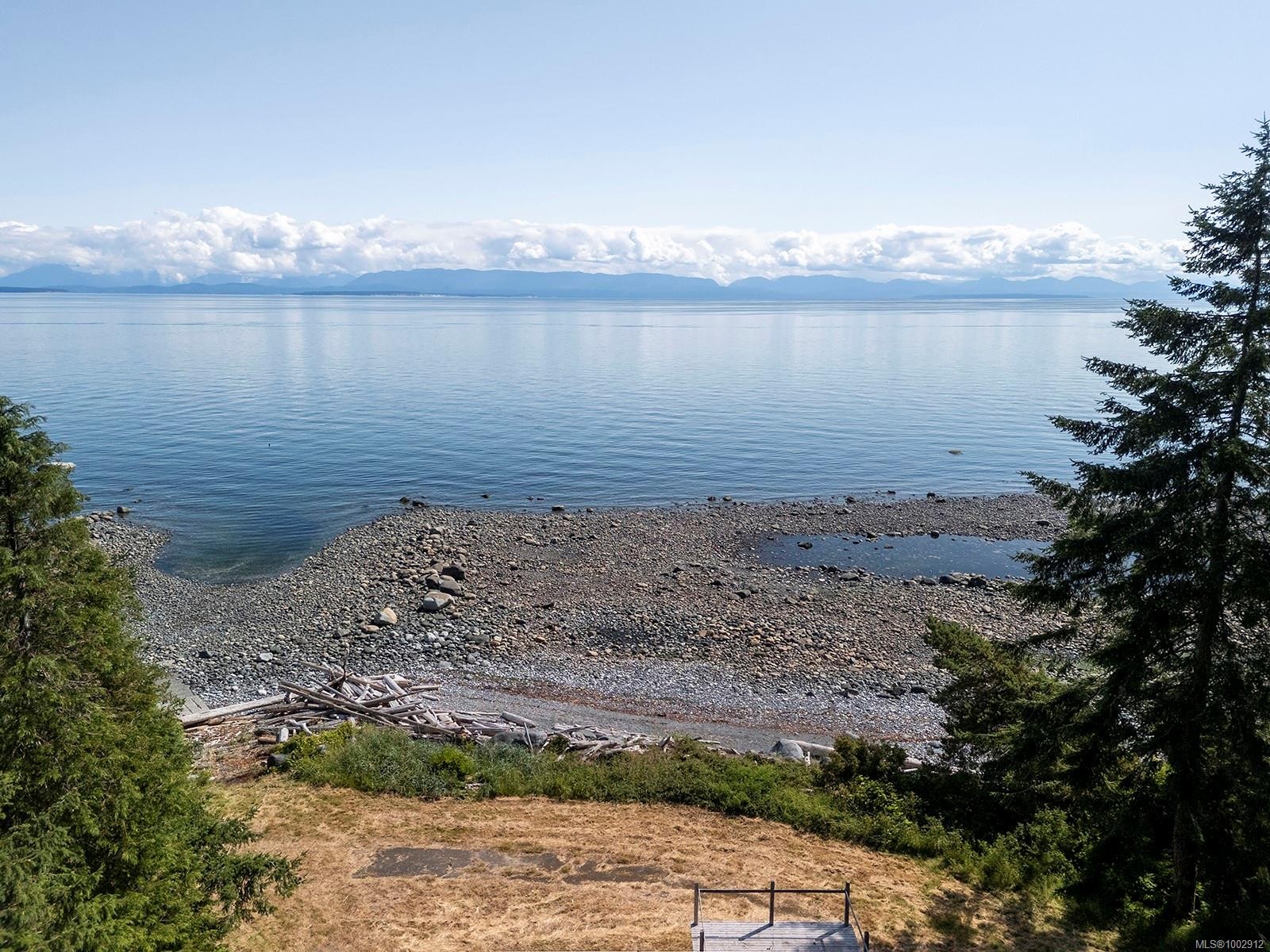 7884 Lenwood Rd, Merville, BC