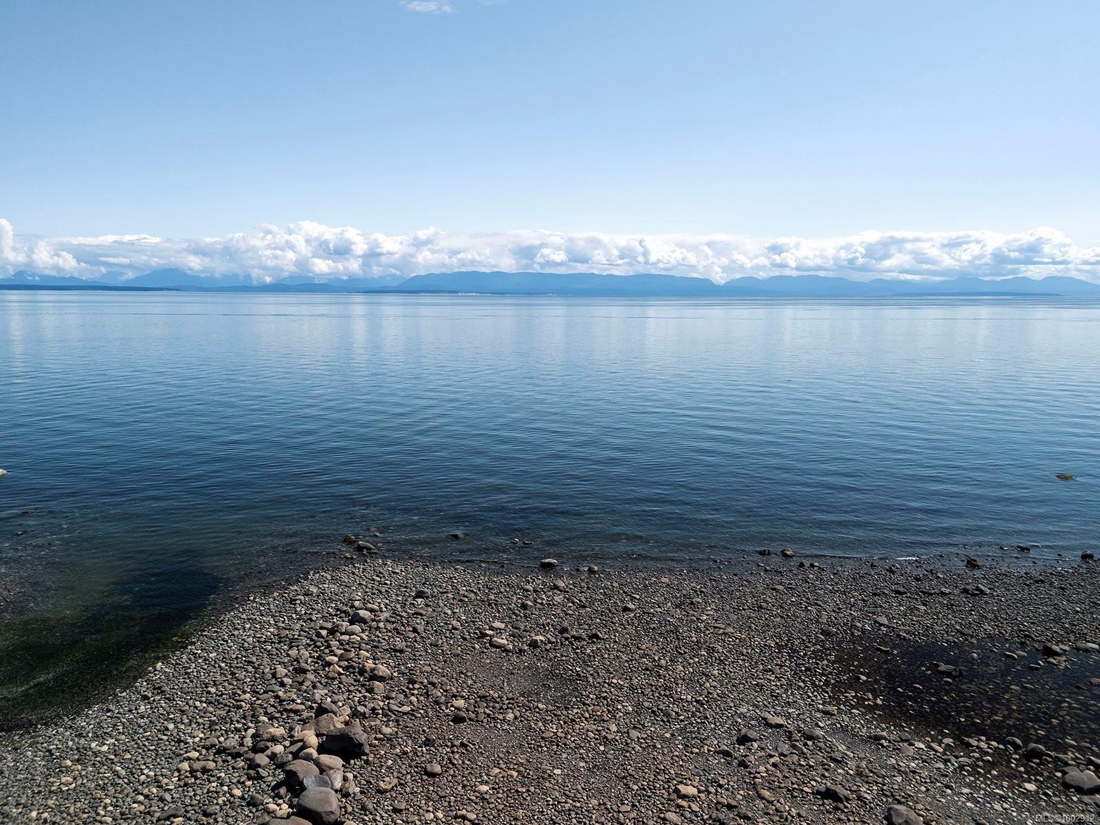 7884 Lenwood Rd, Merville, BC