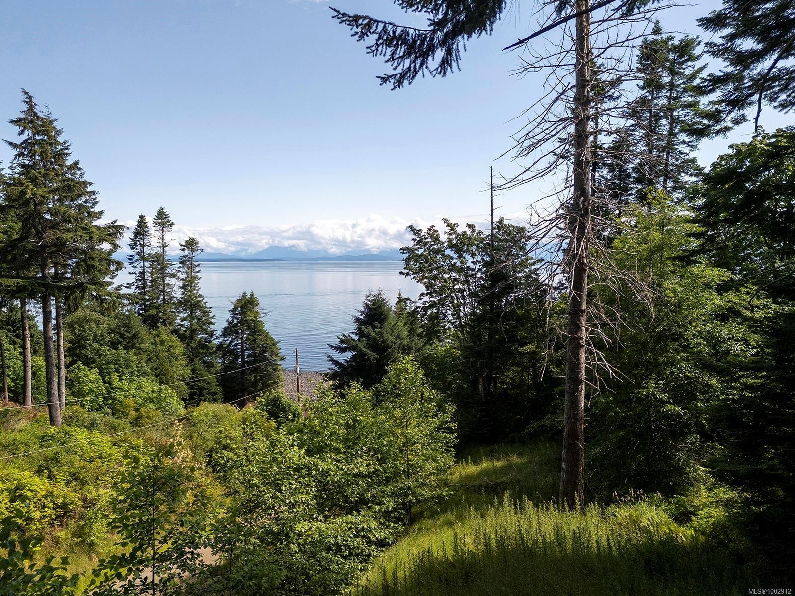 7884 Lenwood Rd, Merville, BC