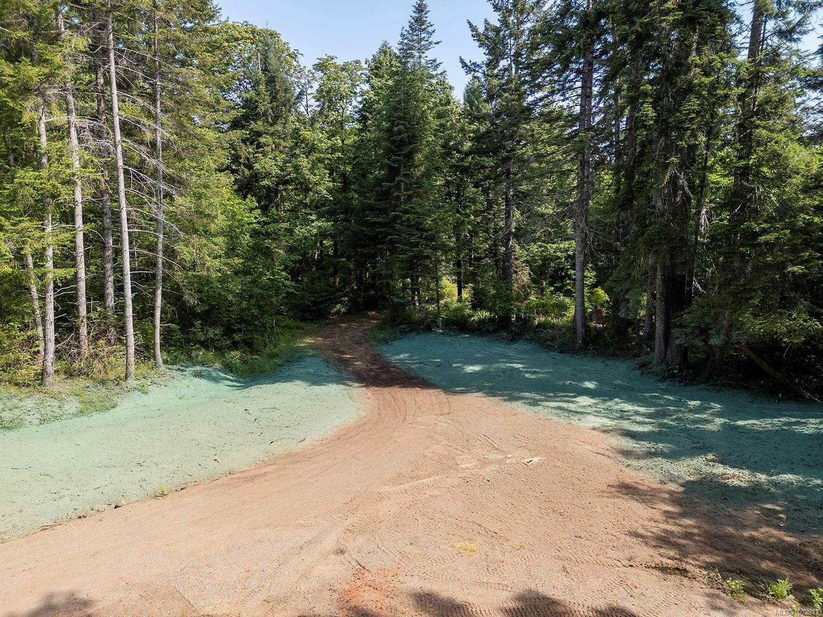 7884 Lenwood Rd, Merville, BC