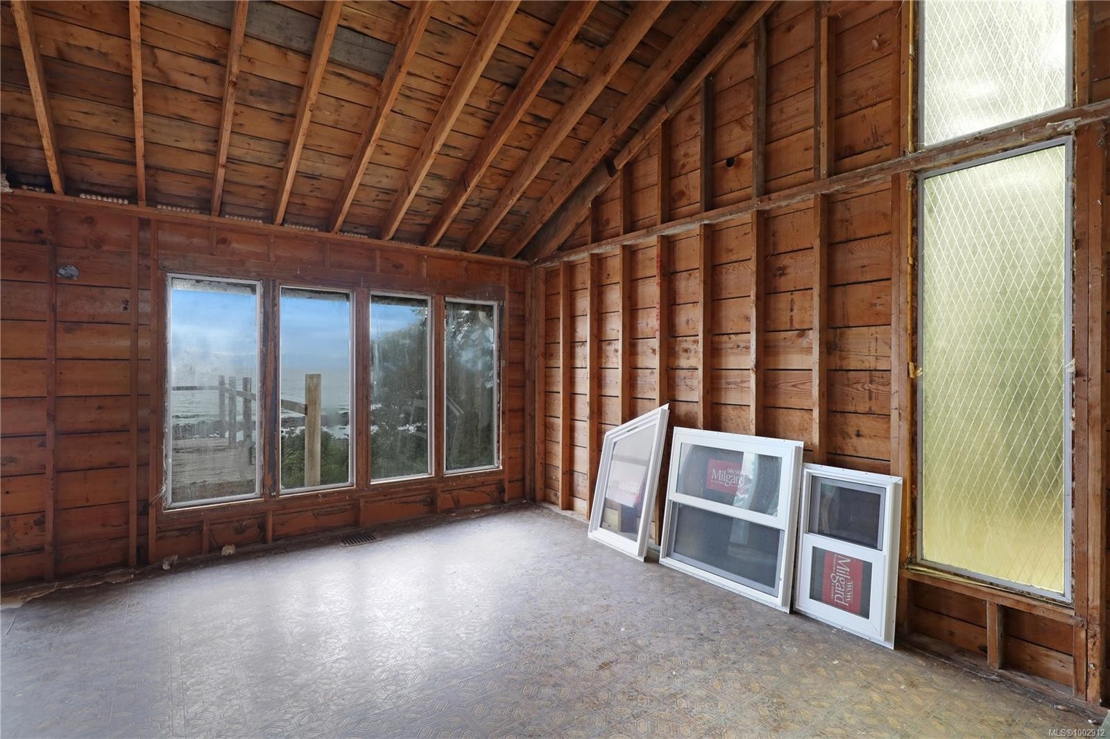 7884 Lenwood Rd, Merville, BC