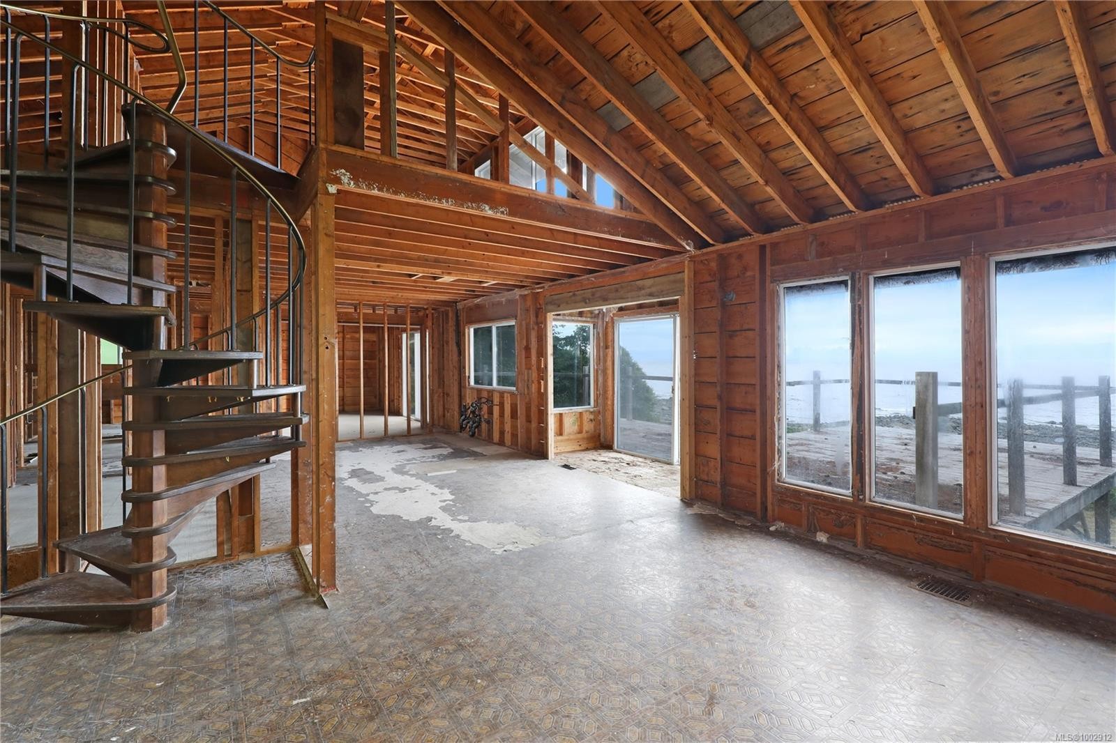 7884 Lenwood Rd, Merville, BC