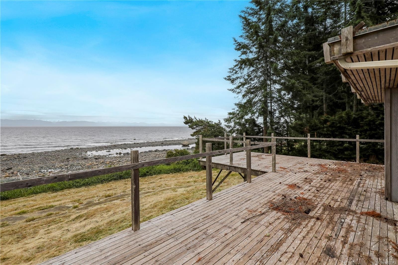 7884 Lenwood Rd, Merville, BC