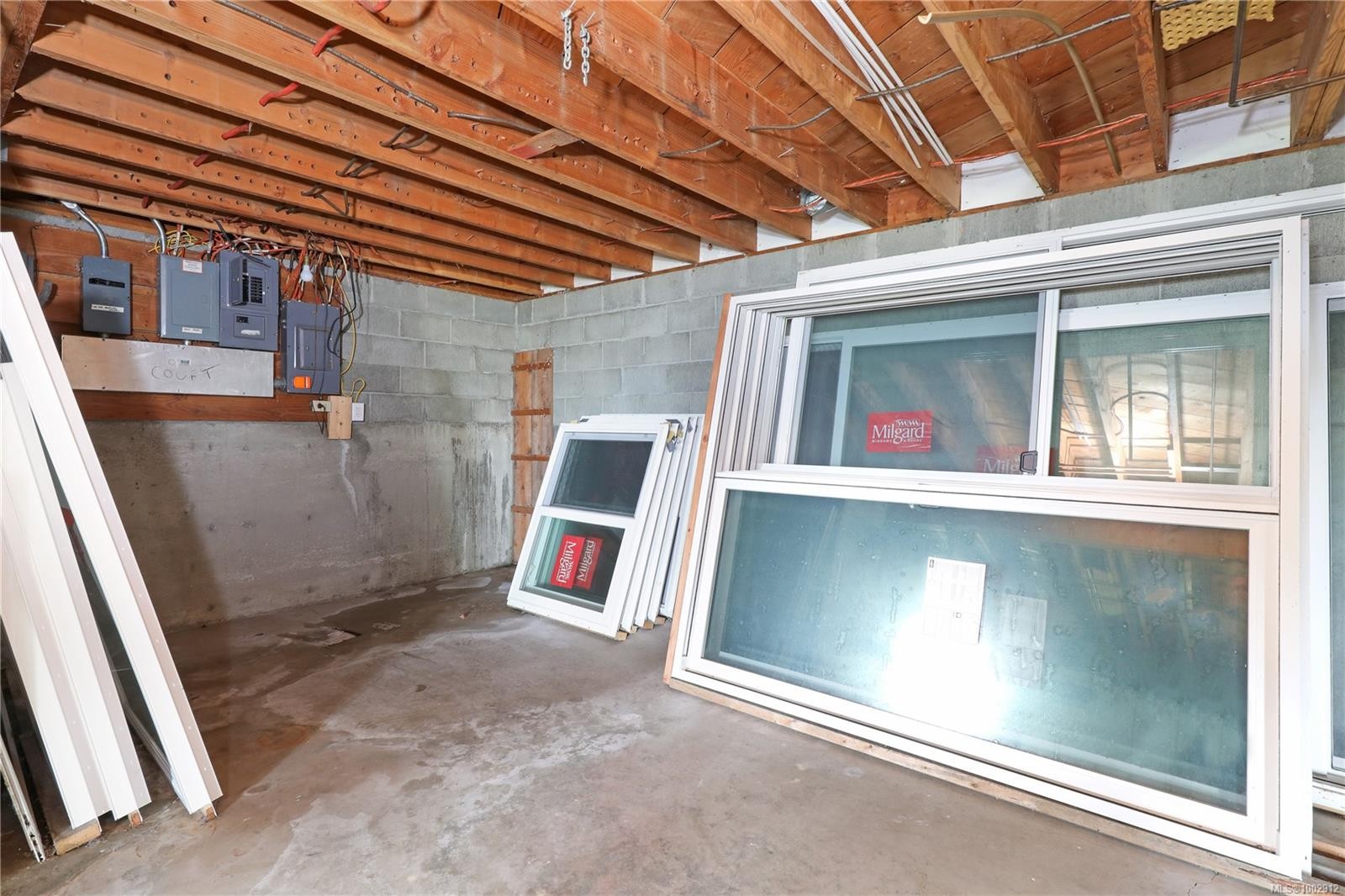 7884 Lenwood Rd, Merville, BC